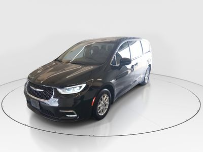 2023 Chrysler Pacifica — rear three-quarter view