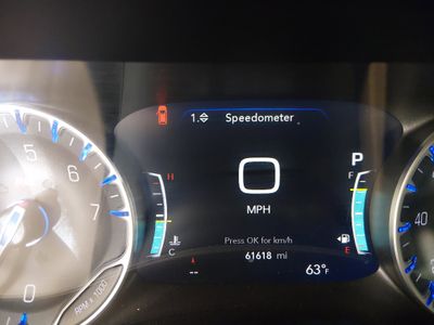 2023 Chrysler Pacifica — photo 14 view