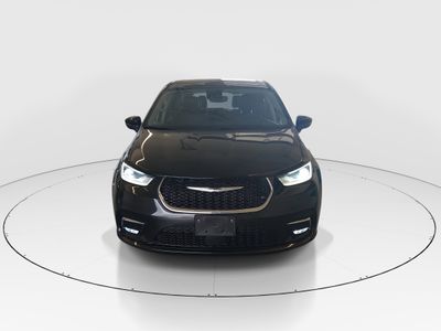 2023 Chrysler Pacifica — side profile view