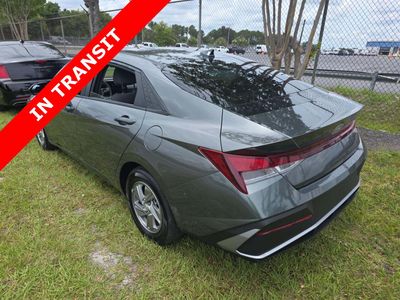 2025 Hyundai Elantra - Photo 4