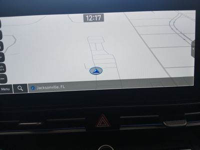 2025 Hyundai Elantra — photo 17 view