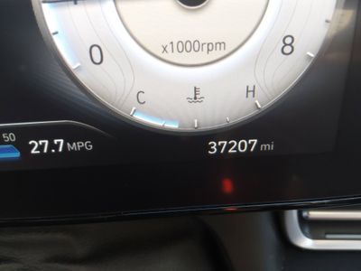 2025 Hyundai Elantra — photo 14 view