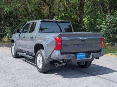 2024 Toyota Tacoma - Photo 3