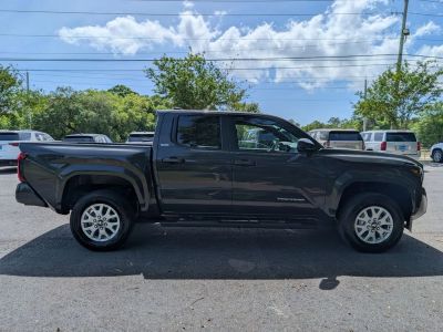2024 Toyota Tacoma - Photo 6