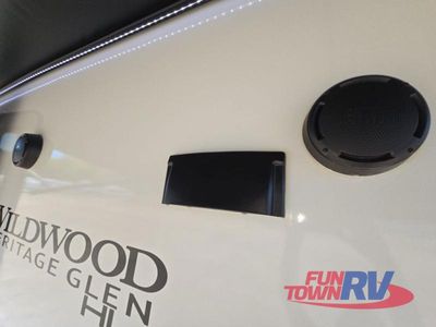 2025 Forest River RV Wildwood Heritage Glen Hyper-Lyte - Photo 16