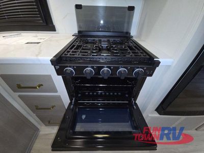 2025 Forest River RV Wildwood Heritage Glen Hyper-Lyte - Photo 23