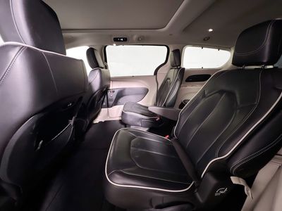 2023 Chrysler Pacifica - Photo 25