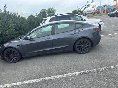 2021 Tesla Model 3 — interior view