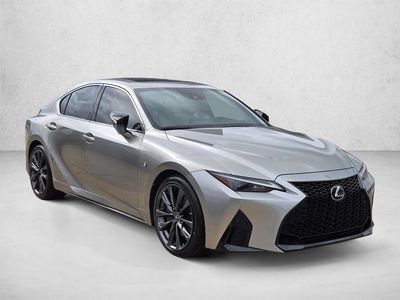 2021 LEXUS IS - Photo 3