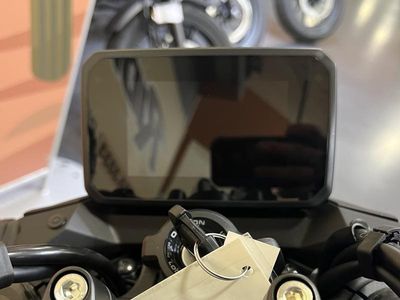2025 Honda CB750 Hornet - Photo 8