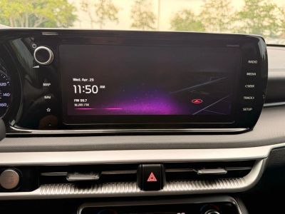 2022 Kia K5 - Photo 23