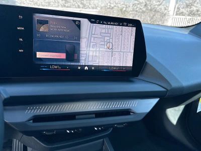 2025 BMW 2 Series — photo 12 view