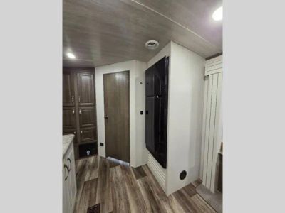 2023 Keystone RV Cougar - Photo 10
