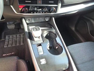2023 Nissan Rogue — photo 18 view