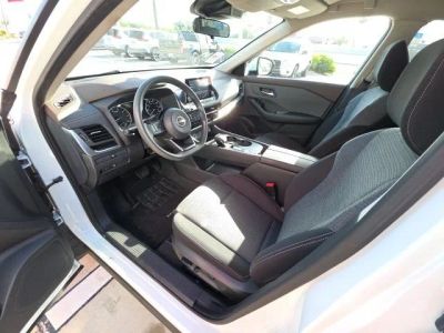 2023 Nissan Rogue — photo 12 view