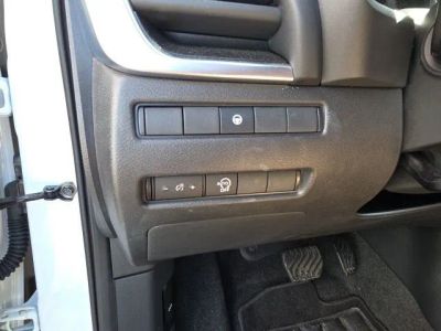 2023 Nissan Rogue — photo 14 view