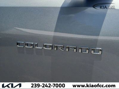 2024 Chevrolet Colorado — photo 9 view