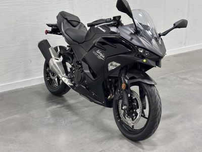 2026 Kawasaki Ninja 500 SE ABS - Photo 2