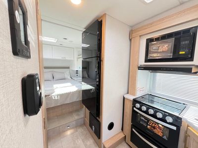 2026 Thor Motor Coach CHATEAU - Photo 13