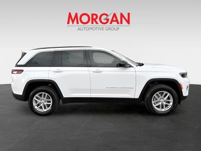 2026 Jeep Grand Cherokee — side profile view