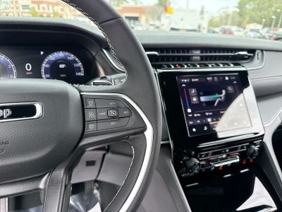 2026 Jeep Grand Cherokee — photo 15 view