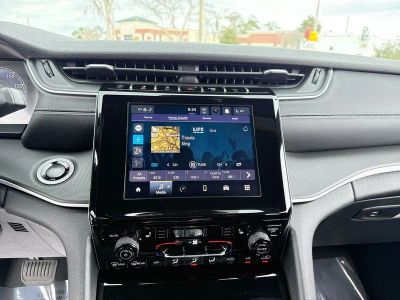 2026 Jeep Grand Cherokee — photo 21 view