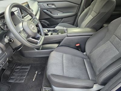 2024 Nissan Rogue — photo 8 view
