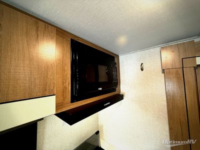2023 Grand Design Imagine XLS - Photo 10