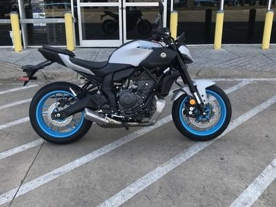 2025 Yamaha MT-07 - Photo 9