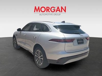 2022 Jaguar F-PACE — interior view
