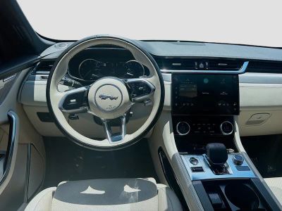 2022 Jaguar F-PACE — photo 18 view