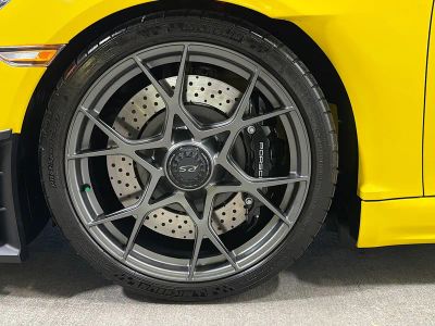 2025 Porsche 718 Cayman — photo 37 view