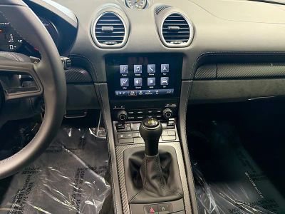 2025 Porsche 718 Cayman — photo 18 view