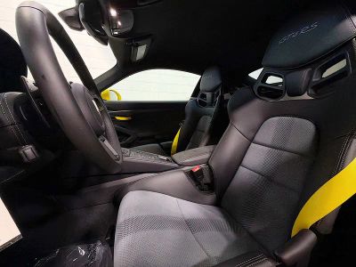 2025 Porsche 718 Cayman — detail view