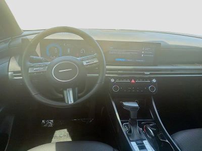 2025 Hyundai Tucson — photo 18 view