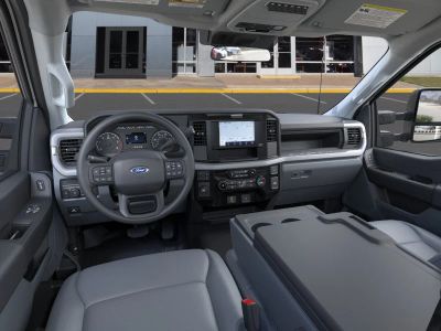 2026 Ford Chassis Cab — photo 9 view
