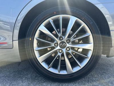 2022 INFINITI Q50 — photo 18 view