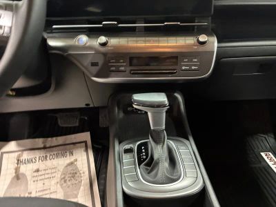 2025 Hyundai Kona — photo 13 view