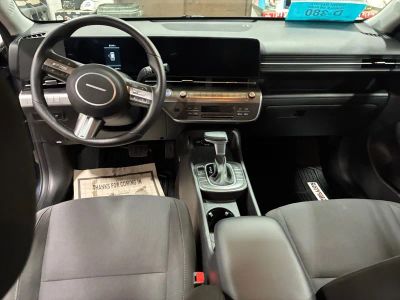 2025 Hyundai Kona — photo 12 view