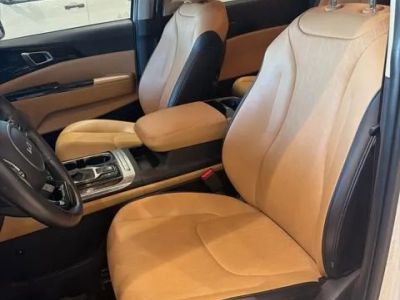 2022 Kia Carnival EX - Photo 13