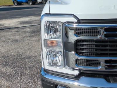 2026 Ford F-350SD — photo 10 view