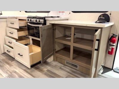 2026 Jayco Jay Flight — photo 11 view