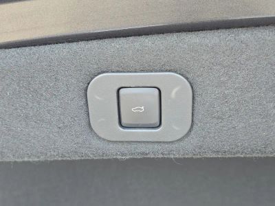 2019 Lincoln Continental — photo 11 view