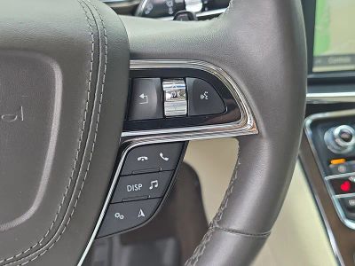 2019 Lincoln Continental — photo 33 view