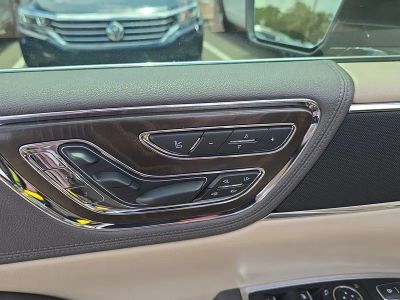 2019 Lincoln Continental — photo 19 view