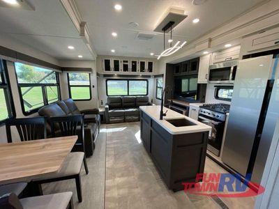 2025 Coachmen RV Brookstone - Photo 12