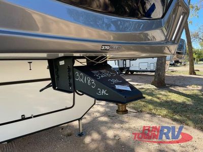 2025 Coachmen RV Brookstone - Photo 6