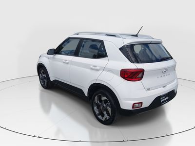 2025 Hyundai Venue - Photo 5