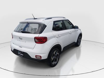 2025 Hyundai Venue - Photo 7