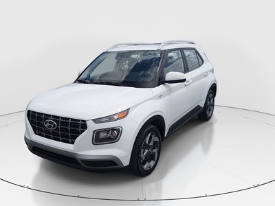 2025 Hyundai Venue - Photo 3